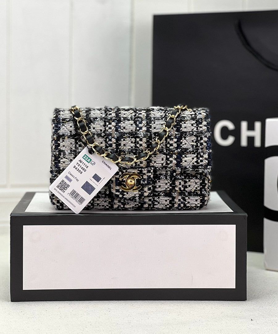 CHANEL Should bag 1116A149