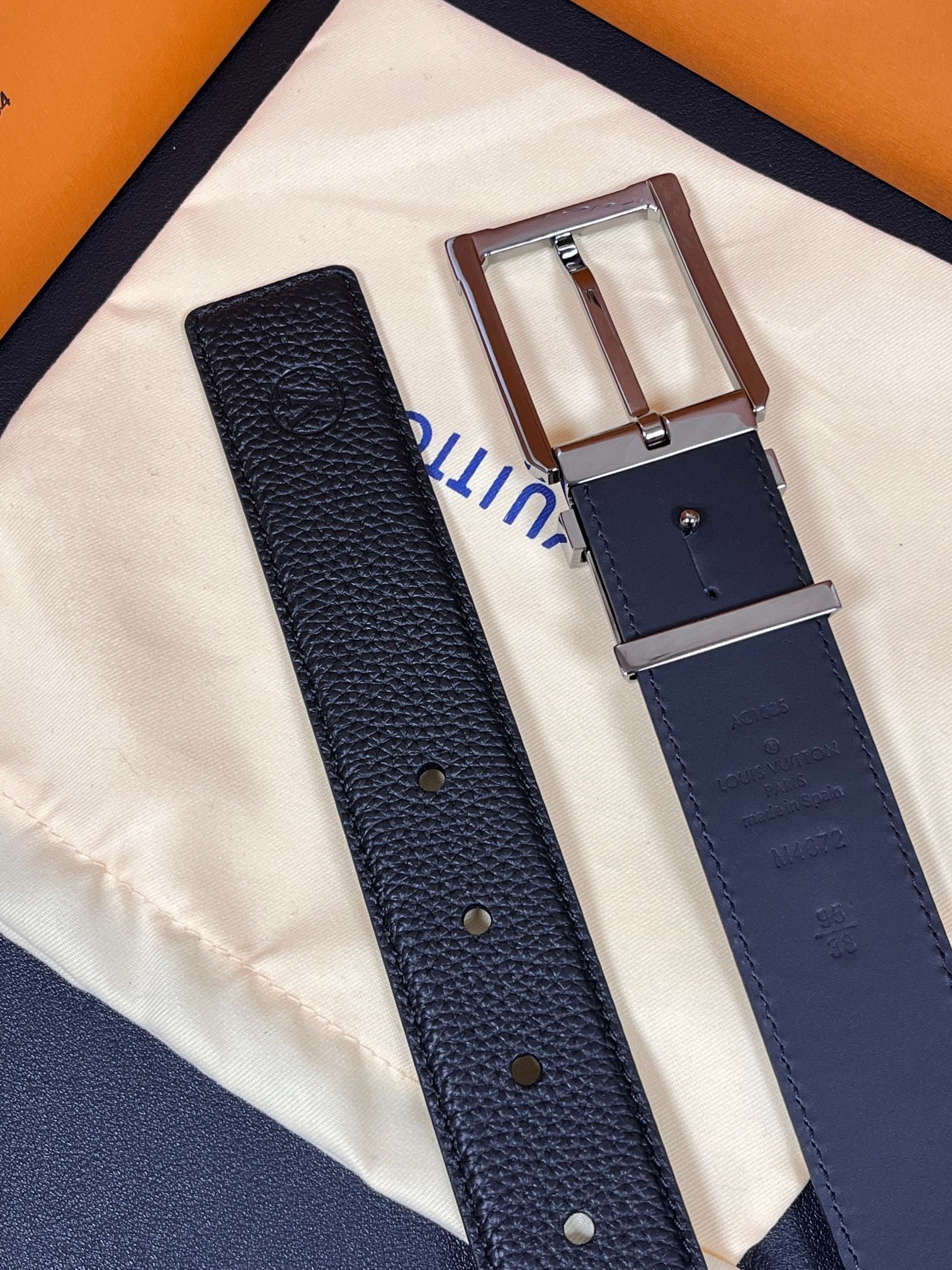 Belt 214375