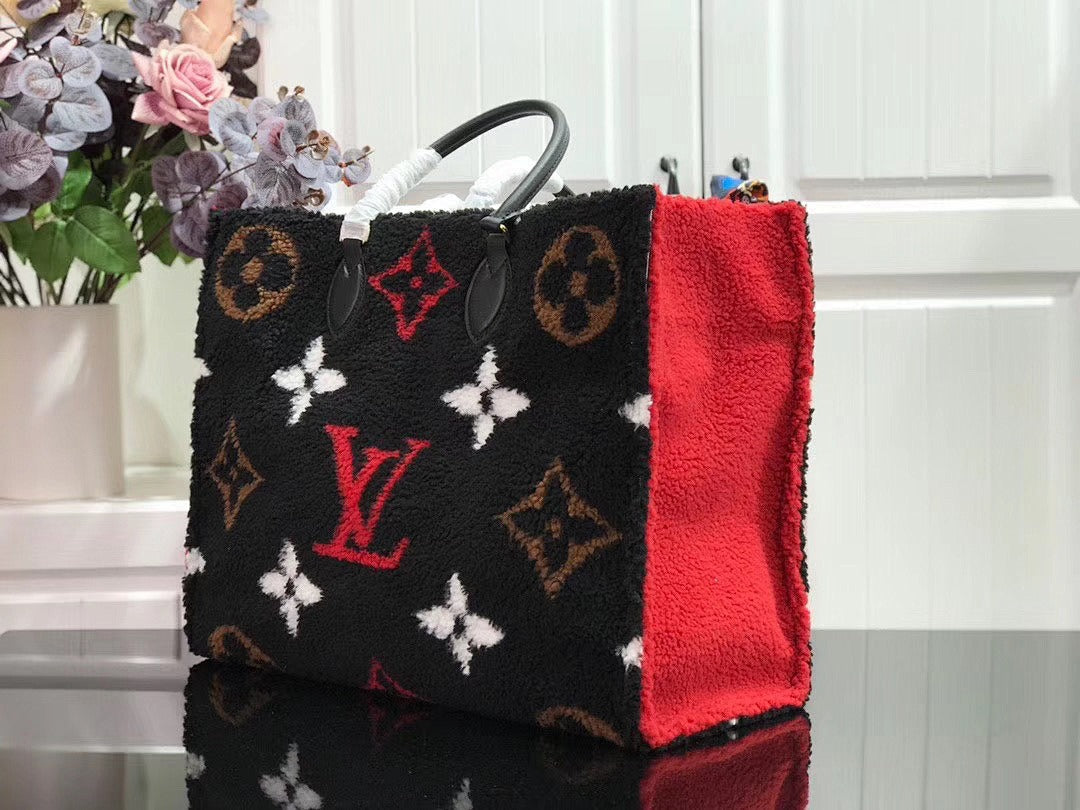 LV ONTHEGO BAG M5542114
