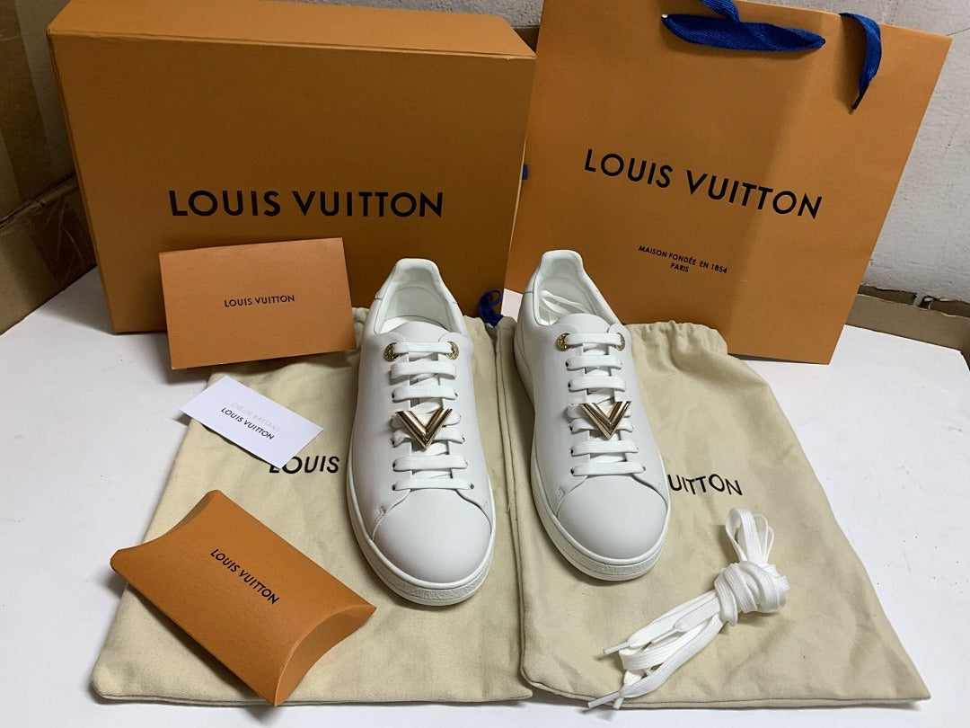 LV Shoes 120901E9