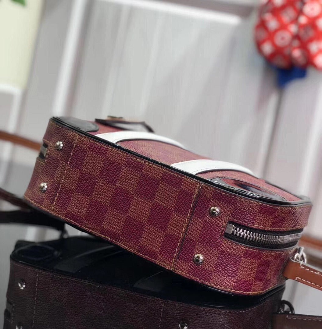 LV Shoulder bag M44582GZ19