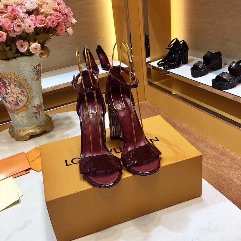 LV Shoes 190329J17