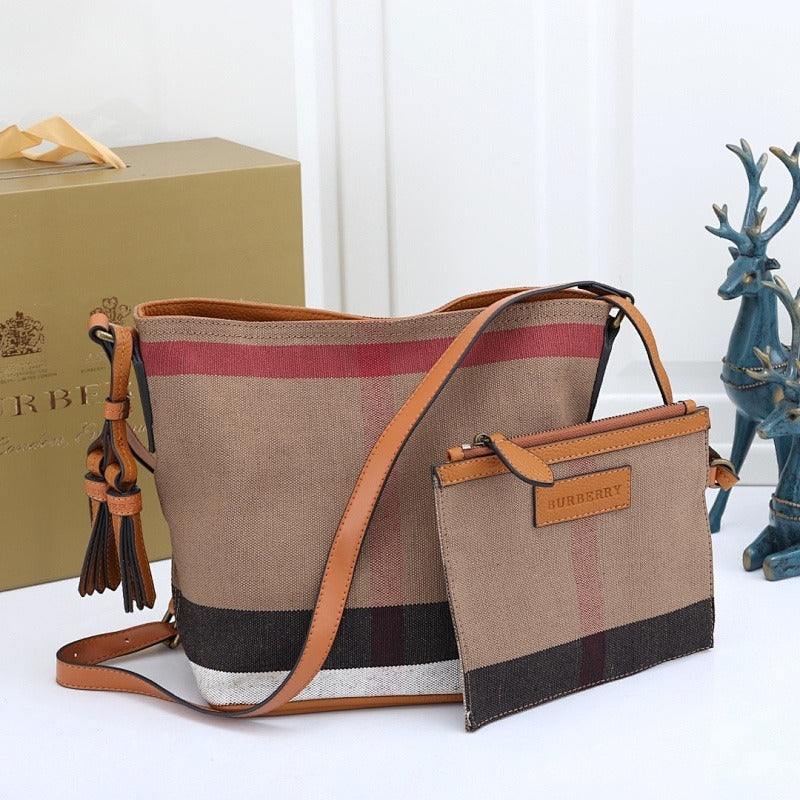 BURBERRY Shoulder bag 220418D9